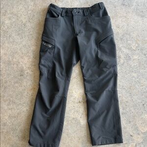 KUIU Men's Gunmetal Grey Tactical Softshell Cargo Pants